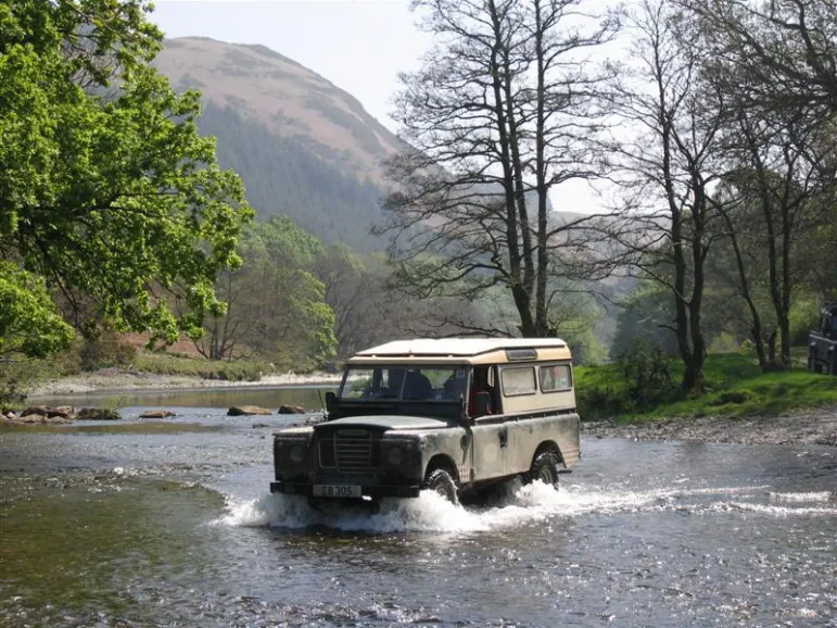 Land Rover III serii