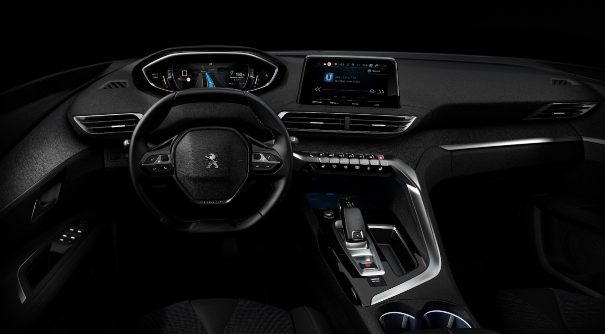 Peugeot i-Cockpit to koncepcyjny model deski rozdzielczej, który przedstawia jak francuski producent będzie projektował w niedalekiej przyszłości kokpity swoich samochodów.