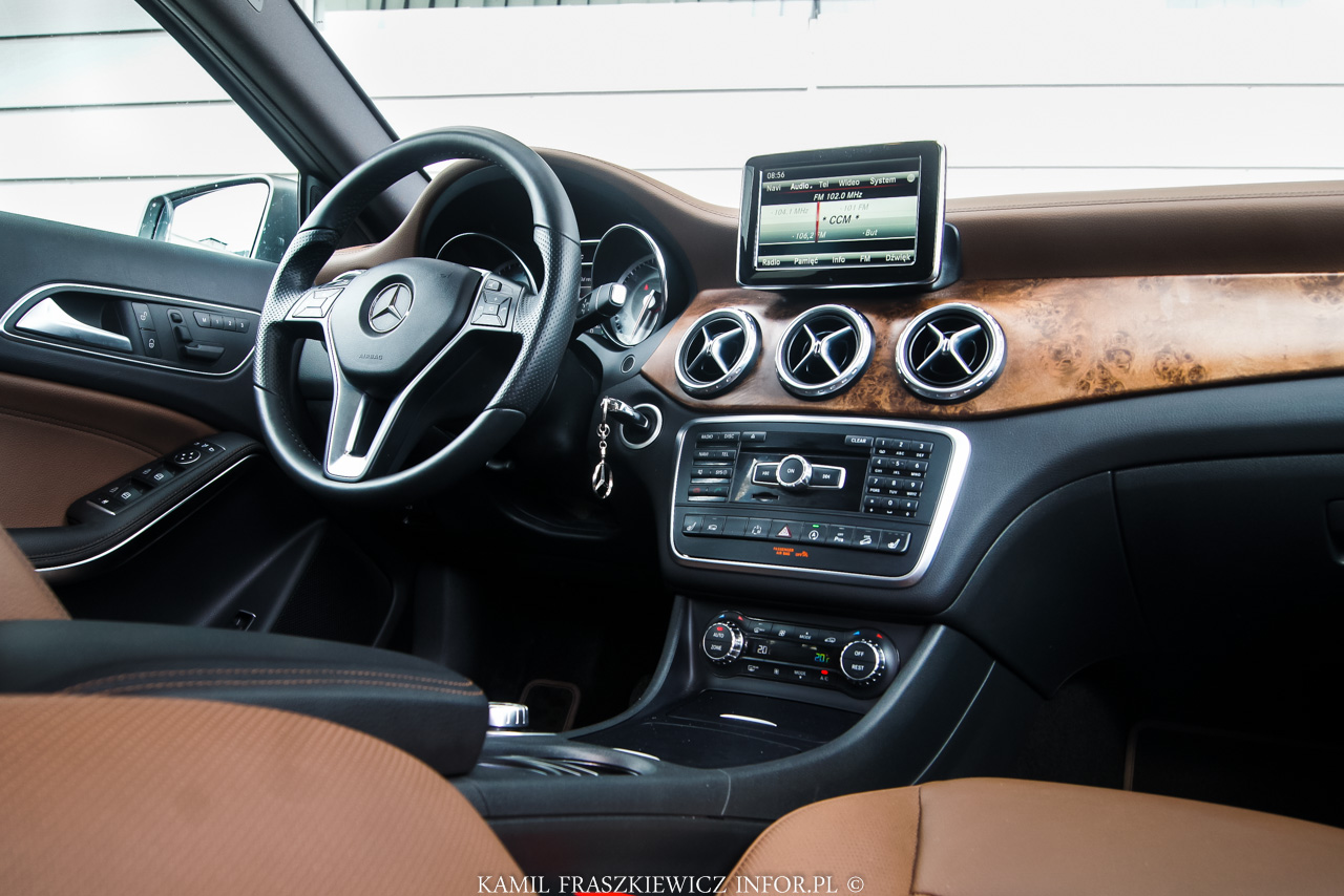 Mercedes-Benz GLA 250 4MATIC