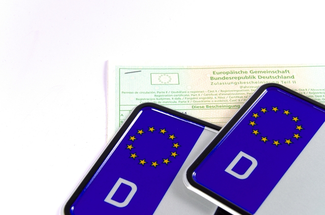 Czy polskie ubezpieczenie OC będzie ważne za granica? Jakie ubezpieczenie wykupić przed wyjazdem za granice? fot. Fotolia