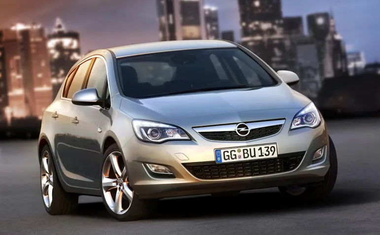 Opel Astra Fot. Mototarget