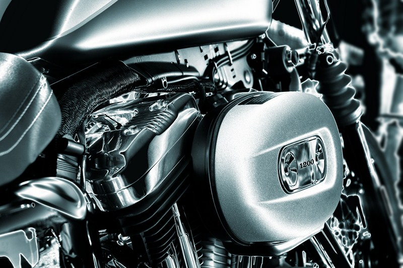 dlaczego motocykl nie odpala po zimie? Fot. Fotolia