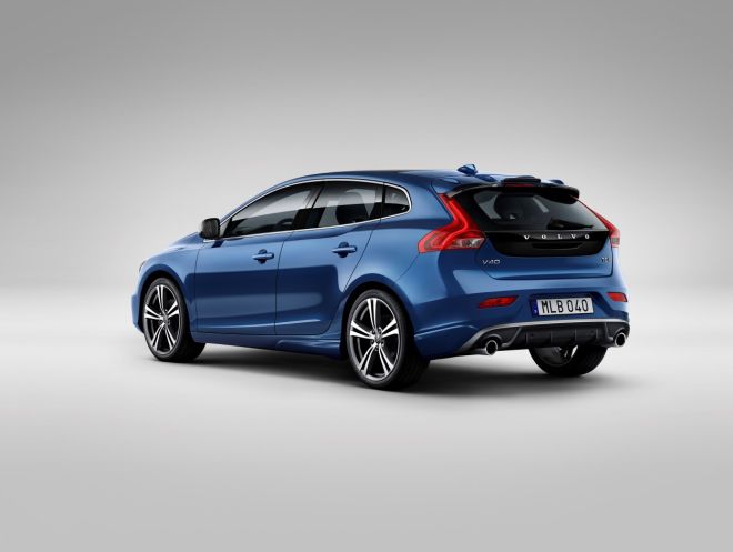 Facelifting Volvo V40 i V40 Cross Country 2016