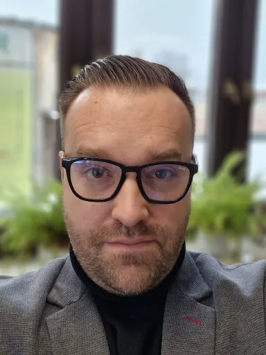 T. Piwowarski