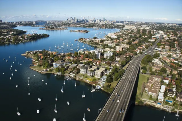 Australia: Ponad milion osób w aglomeracji Sydney objętych tygodniowym lockdownem
