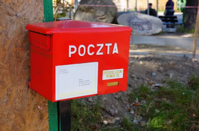 Wyniki kontroli UKE w Poczcie Polskiej: Ponad połowa reklamacji nieuznana przez operatora