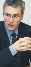 W przyszłym roku wzrost płac będzie prawie o połowę niższy niż obecnie