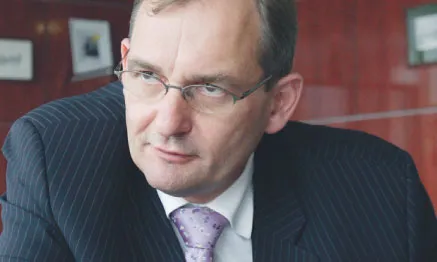 Polbank, którym kieruje Kazimierz Stańczak, ugiął się pod presją KNF i swoich klientów i zrezygnował z pobierania wyższych prowizji od części kredytów