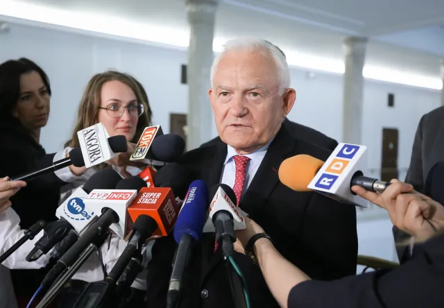 Miller porozumiał się z Palikotem: SLD i TR będą współpracować