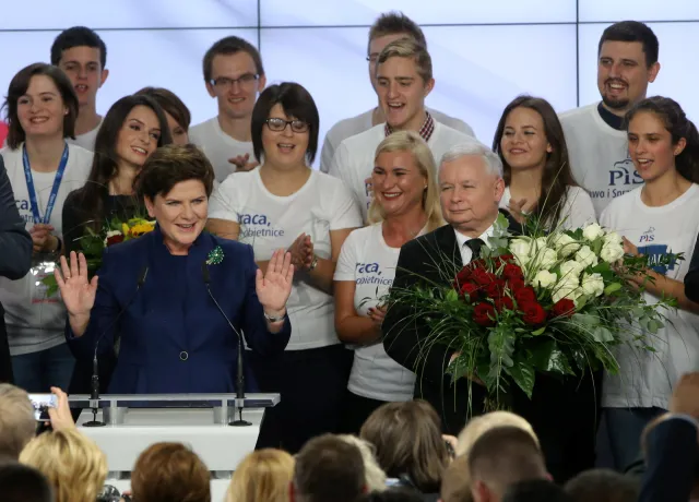 Kto jest największym wygranym wyborów? Rodzice i dzieci, o ile PiS spełni obietnice