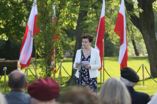 Ratusz: Prezydent Warszawy wydała zakaz demonstracji przeciw "Klątwie"