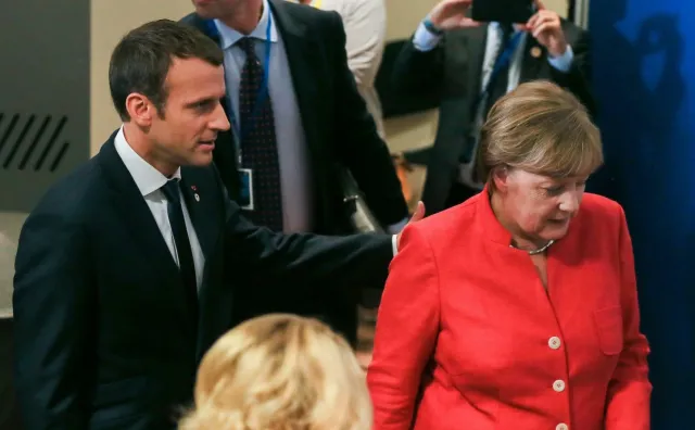 Niemcy: Schulz oskarża Merkel o "zamach na demokrację"