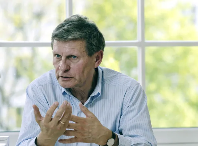 Balcerowicz krytycznie o podniesieniu płacy minimalnej: To zmniejszy szanse młodych ludzi na znalezienie pracy
