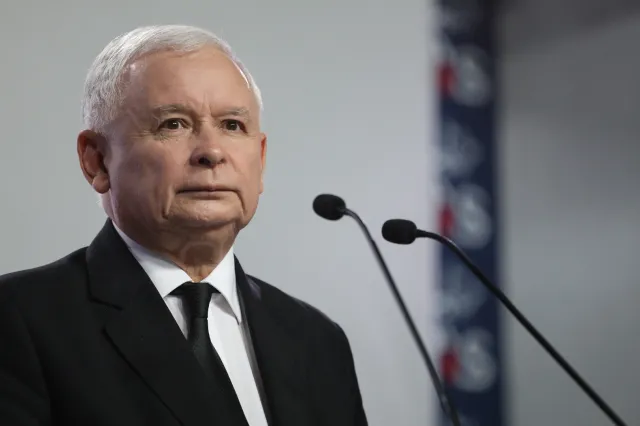 Kaczyński: Zatrzymanie przez prezydenta reformy dekomunizującej sądy było poważnym błędem