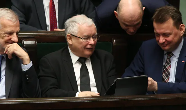 Premier: Konsultacje strategicznych decyzji z prezesem PiS to naturalna rzecz
