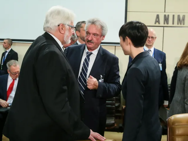 Waszczykowski tłumaczy Szyszkę w Brukseli. "Walczy o polskie interesy"