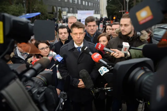 Petru: Mogą być niezbędne przedterminowe wybory