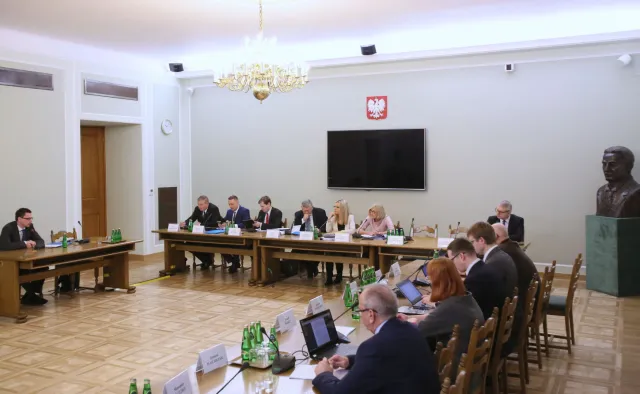 Wassermann: W ciągu dwóch tygodni komisja złoży zawiadomienia do prokuratury ws. Amber Gold