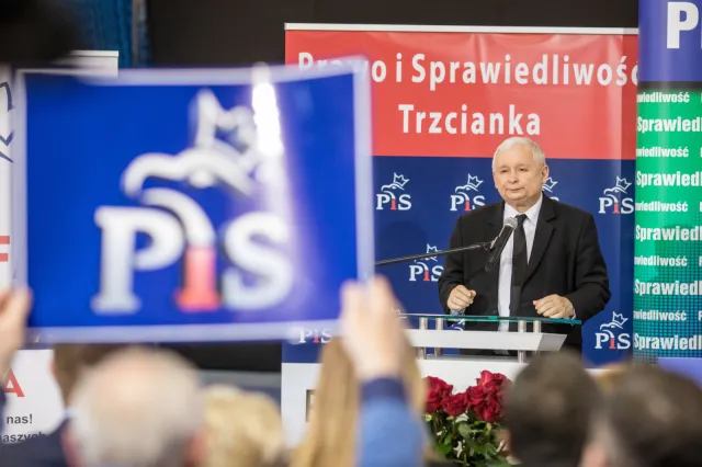 Kaczyński o wynagrodzeniu polityków: Ja na polityce nie zyskuję, tylko tracę