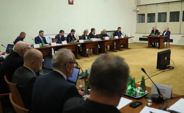 Komisja śledcza ds. Amber Gold rozpoczęła przesłuchanie Krzysztofa Bondaryka