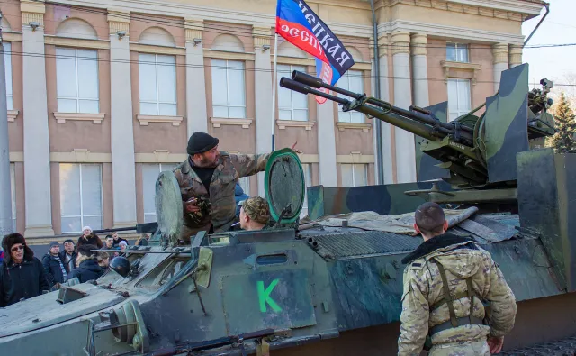 Separatyści poprosili Putina o uznanie samozwańczych republik w Donbasie