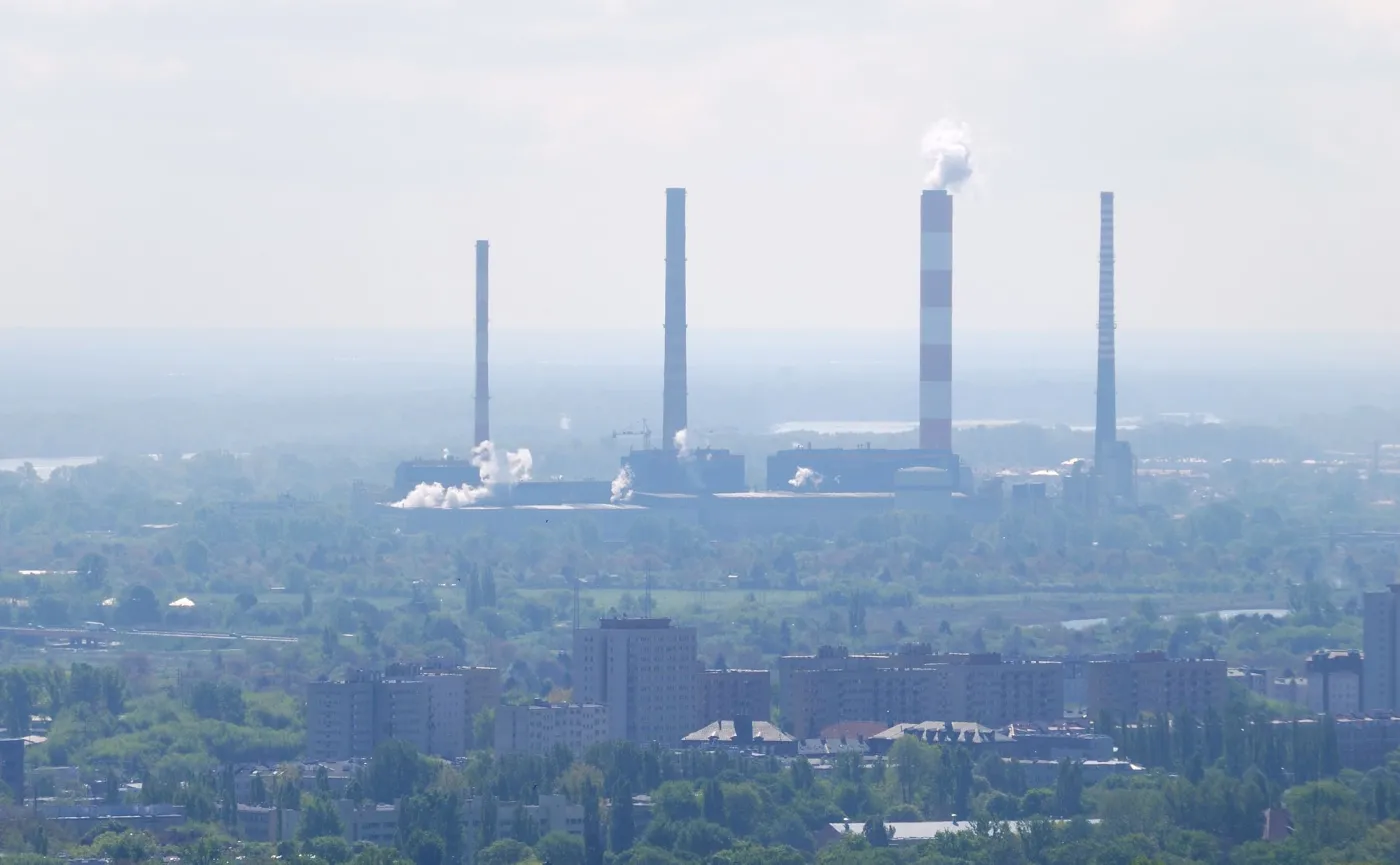 Zanieczyszczone powietrze sprzyja COVID-19? Tak uważają włoscy naukowcy