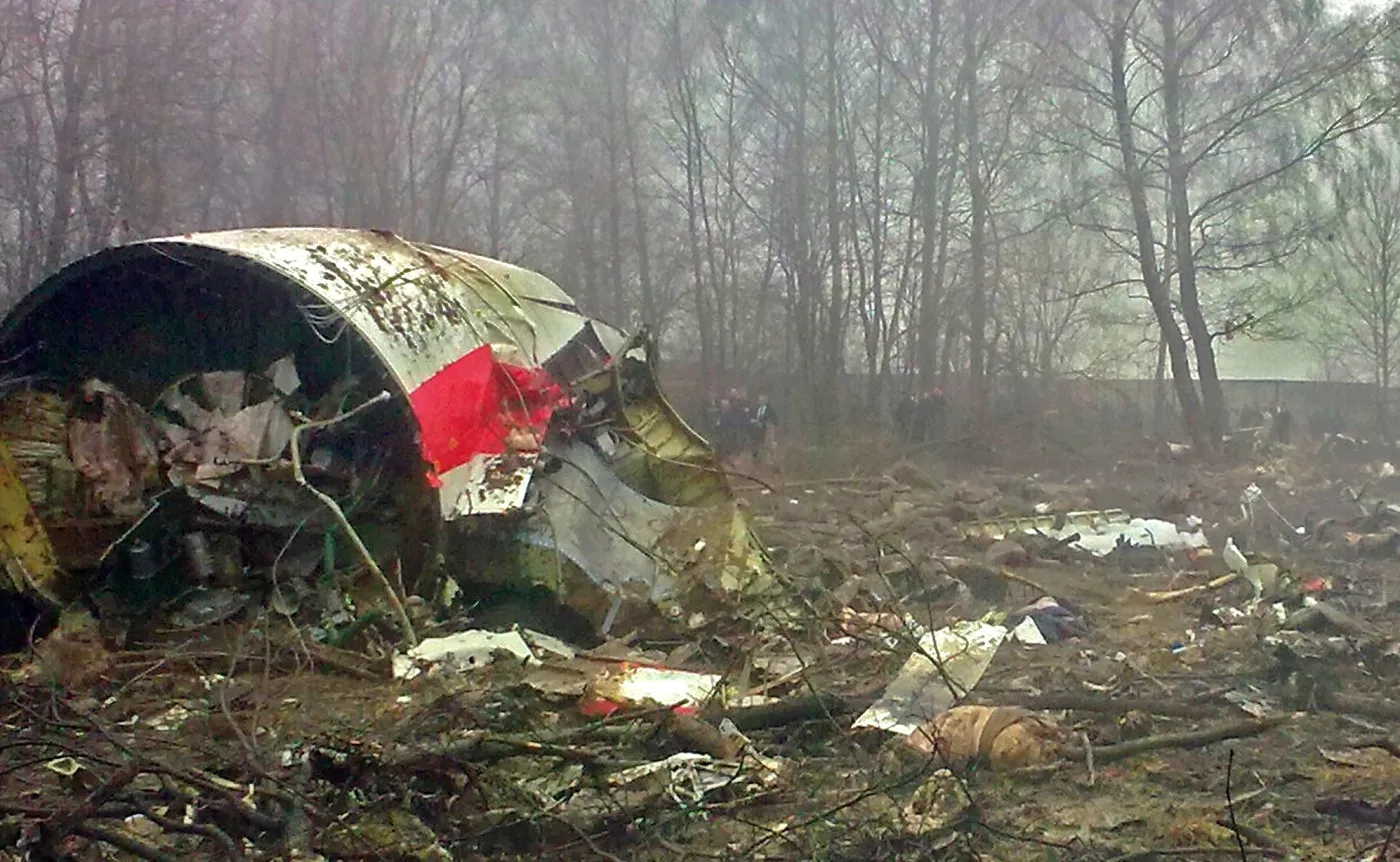 Film z raportu podkomisji smoleńskiej: Dwa wybuchy przyczyną katastrofy