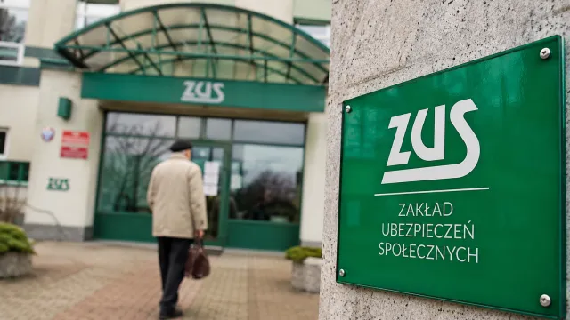 Pracownicy ZUS mają dość i szykują strajk ostrzegawczy. Może dotknąć klientów