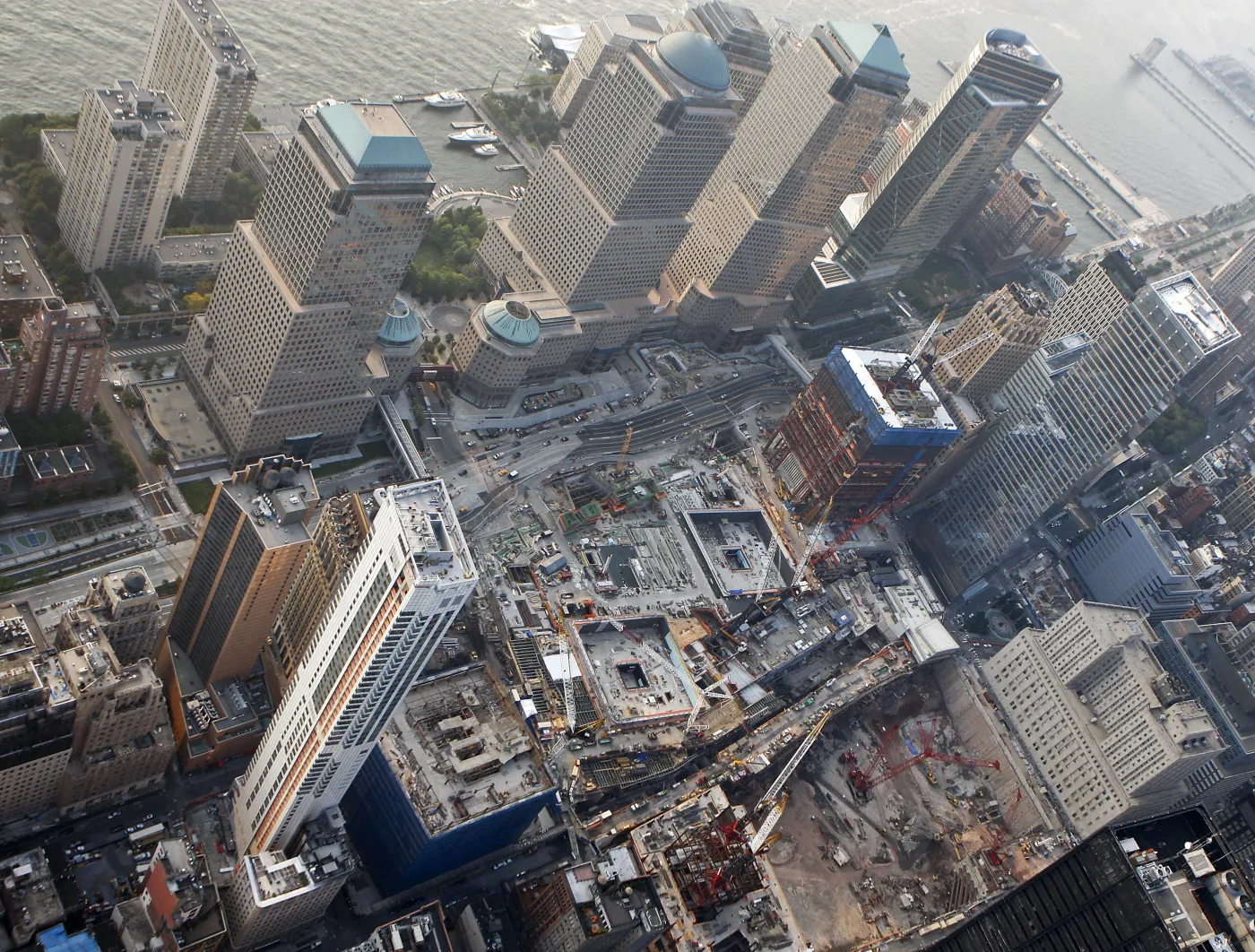 990300-wtc9.jpg