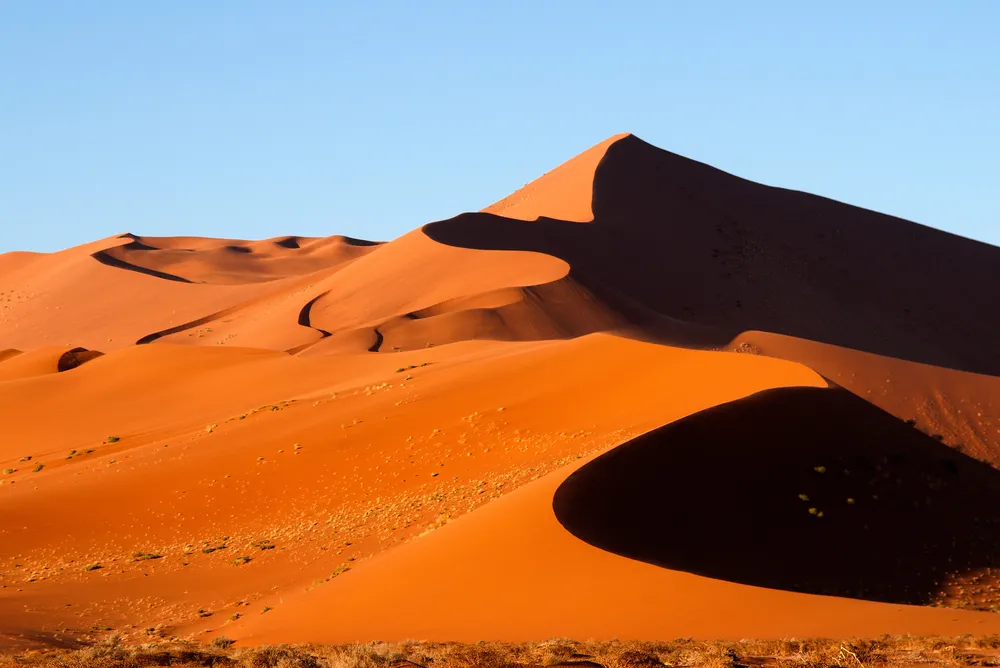 Pustynia Namib położona jest głównie w Namibii, w południowo-zachodniej Afryce na wybrzeżu Atlantyku. Rozpoczyna się na terenie Angoli i rozciąga wzdłuż całego wybrzeża Namibii, tj. od ujścia rzeki Kunene na granicy z Angolą na północy po ujście rzeki Oranje na południu, na granicy z RPA. Namib w języku nama oznacza "olbrzymi", a w innym tłumaczeniu "miejsce gdzie nic nie ma".