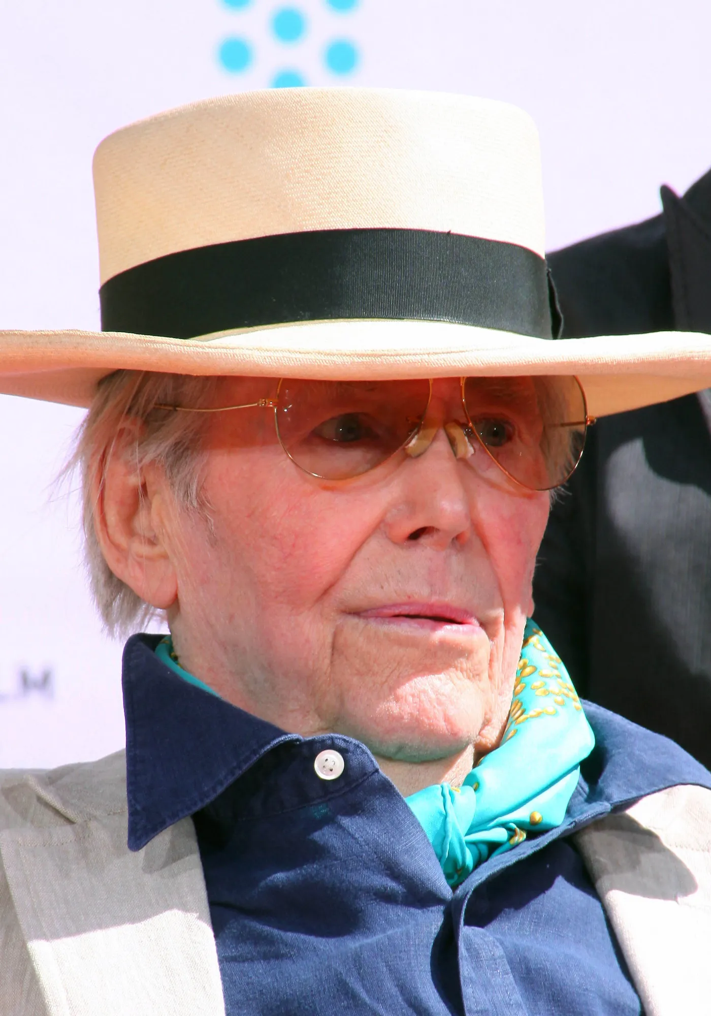 Peter O'Toole nie żyje. Był znany z filmu "Lawrence z Arabii"