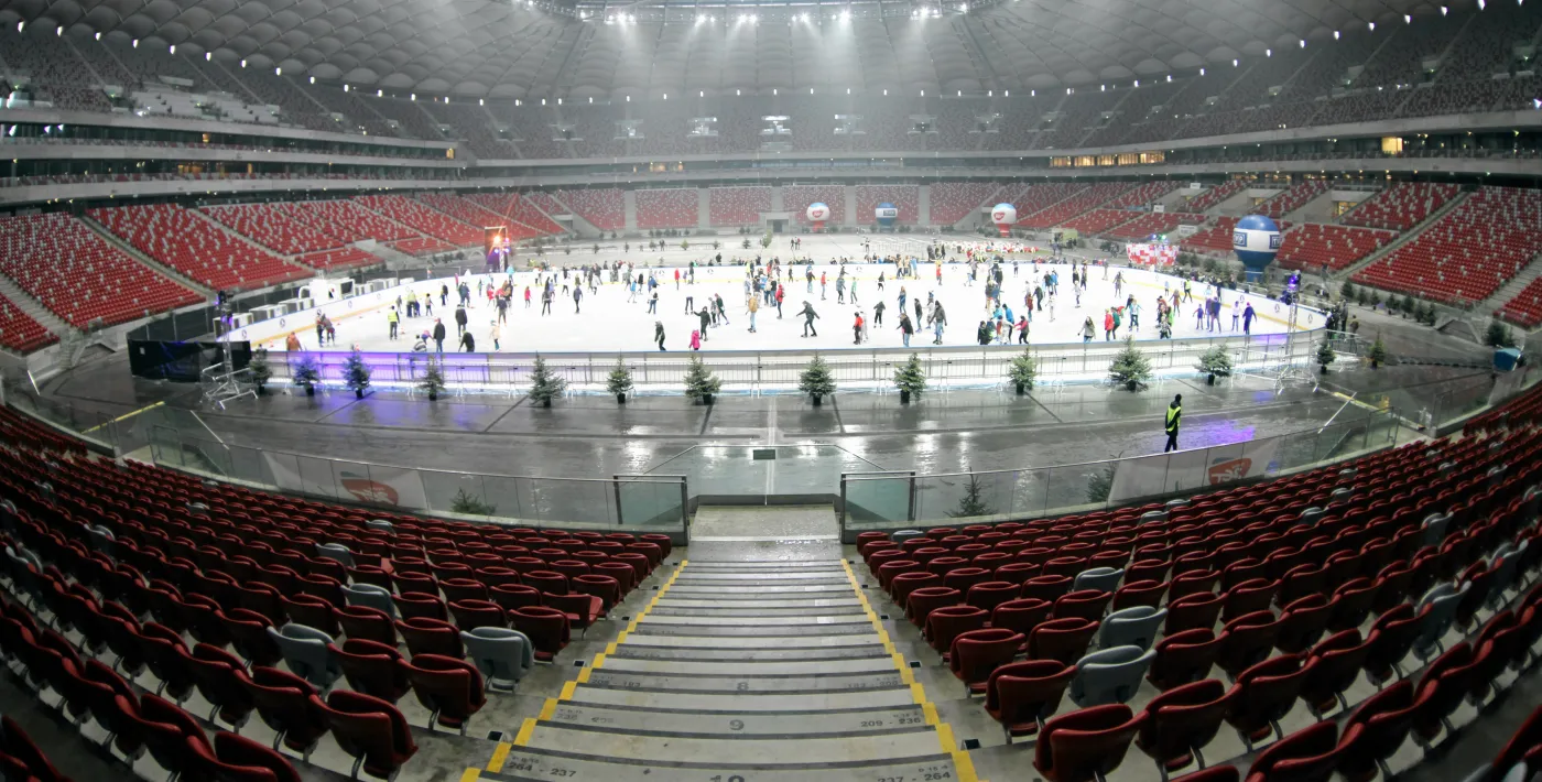 Wczoraj otwarto lodowisko na Stadionie Narodowym. Dziś już jest uszkodzone i nieczynne