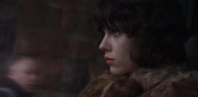 Scarlett Johansson poluje na mężczyzn w zwiastunie "Under the Skin"