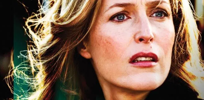 "Upadek": Tajemnicza agentka Gillian Anderson