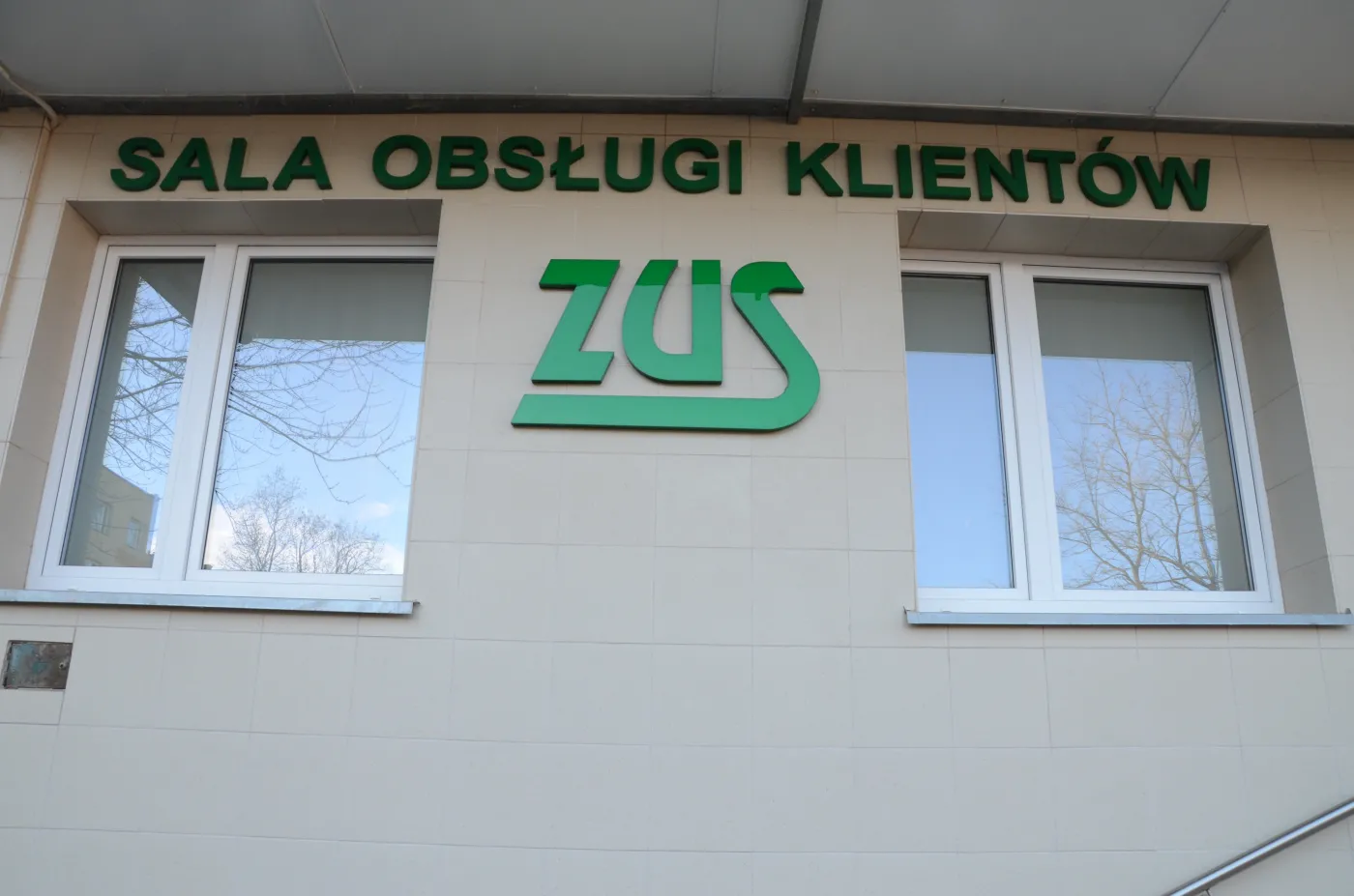Derdziuk zapewnia: Kompleksowy system informatyczny ZUS działa bez zarzutu