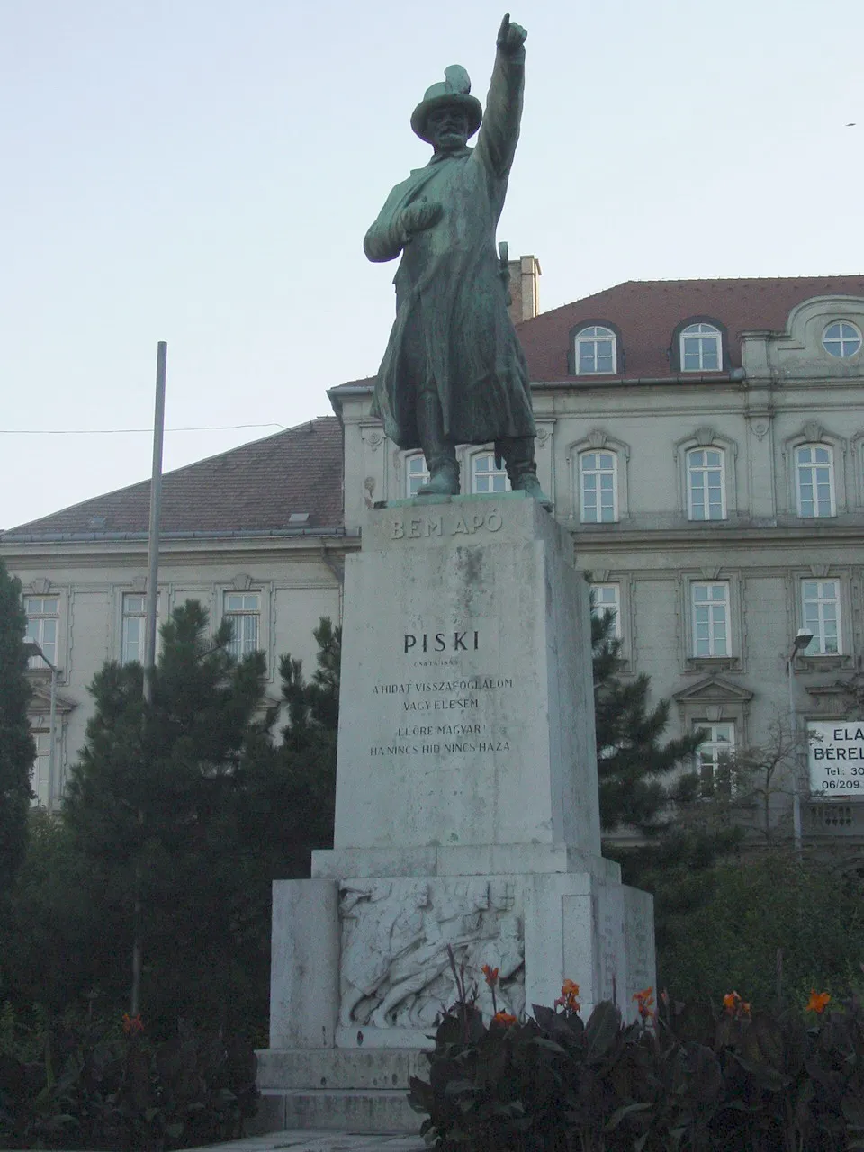1715812-.jpg