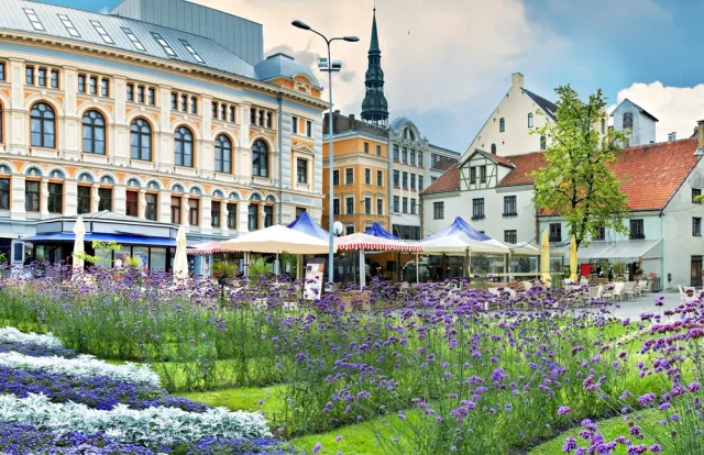 Komisja Europejska przeniosła się do Rygi. Na jeden dzień