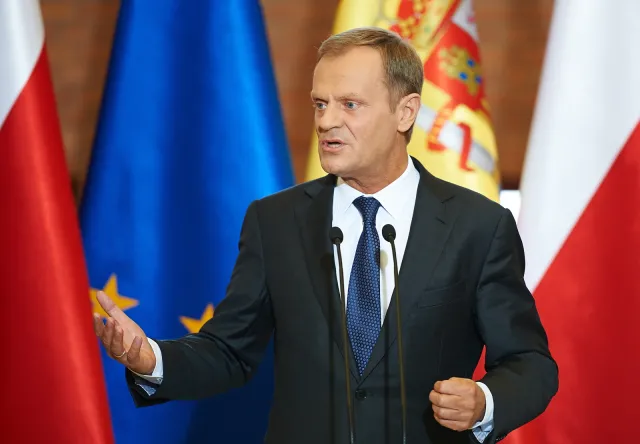 Tusk reaguje na kolejne taśmy "Wprost": Rząd nie będzie działał pod dyktando przestępców (WIDEO)