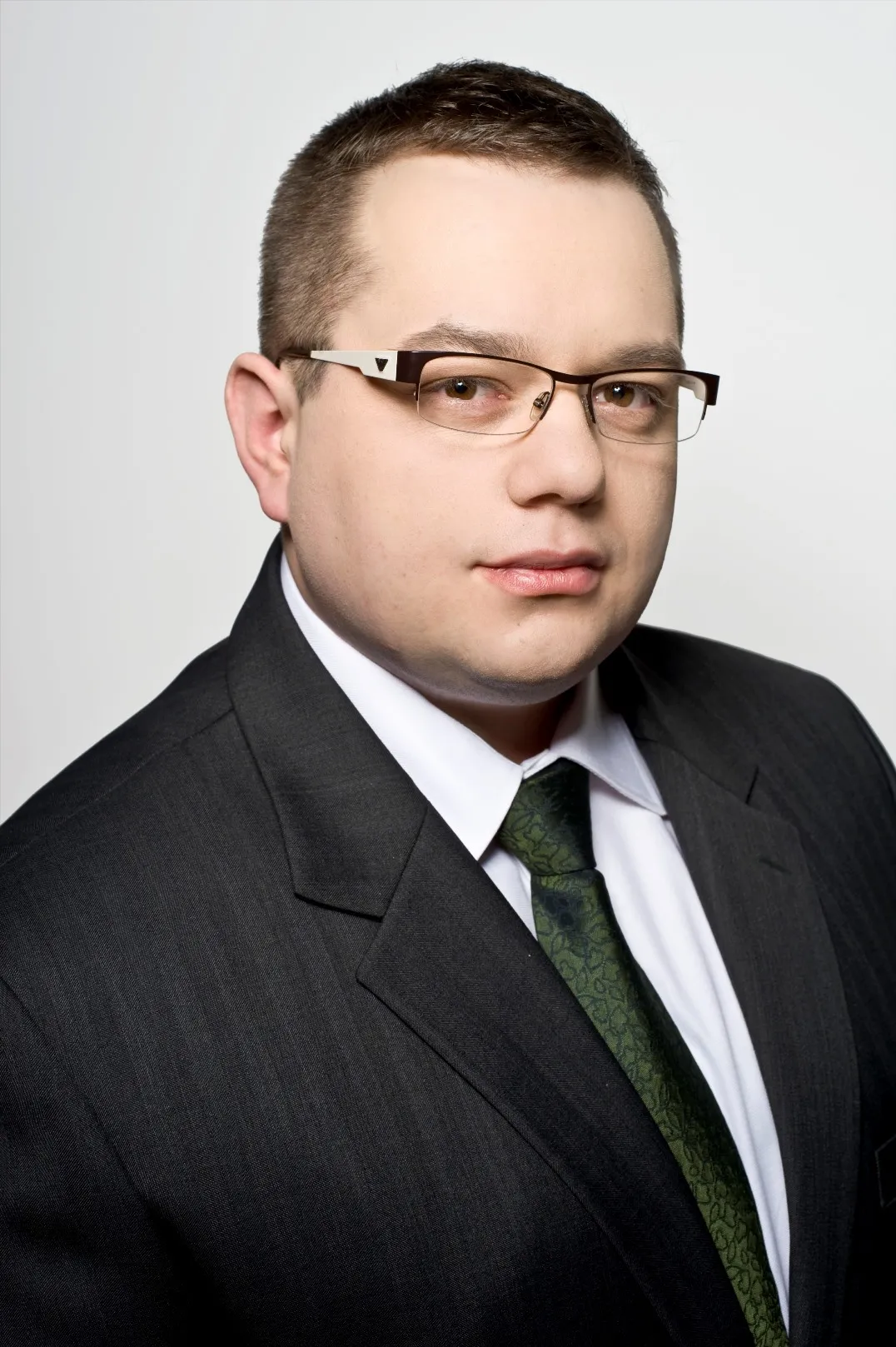 Złoty pod lupą