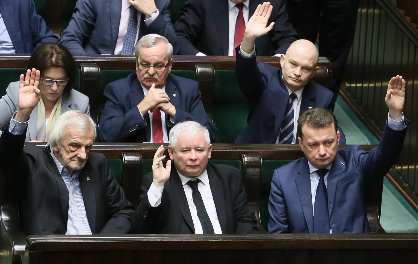 Wyższe emerytury od 1 marca 2017. Sejm przyjął ustawę