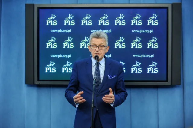 Piotrowicz: Atak na mnie, bo jestem twarzą zaprowadzania ładu konstytucyjnego