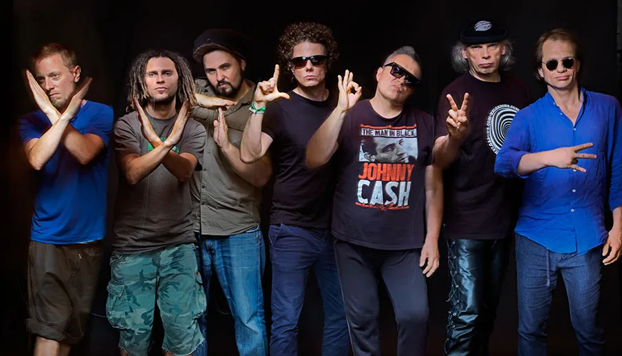 Ikona polskiego rock & rolla Zygmunt "Muniek" Staszczyk i jego T.Love zagrają w Stodole 28.11. 