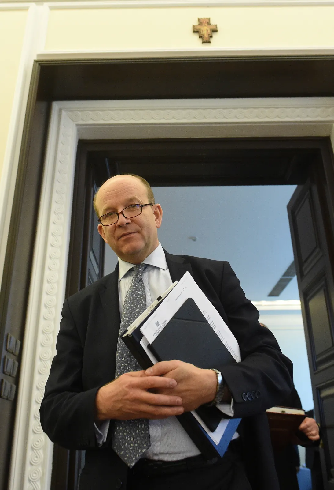 Podwyżki dla pielęgniarek pod lupą ministra zdrowia:. "Nie zadawalają nikogo"