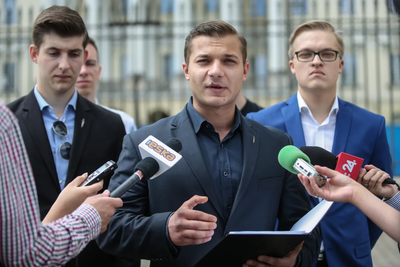 Młodzież Wszechpolska: Happening "polityczny akt zgonu" miał bić po oczach