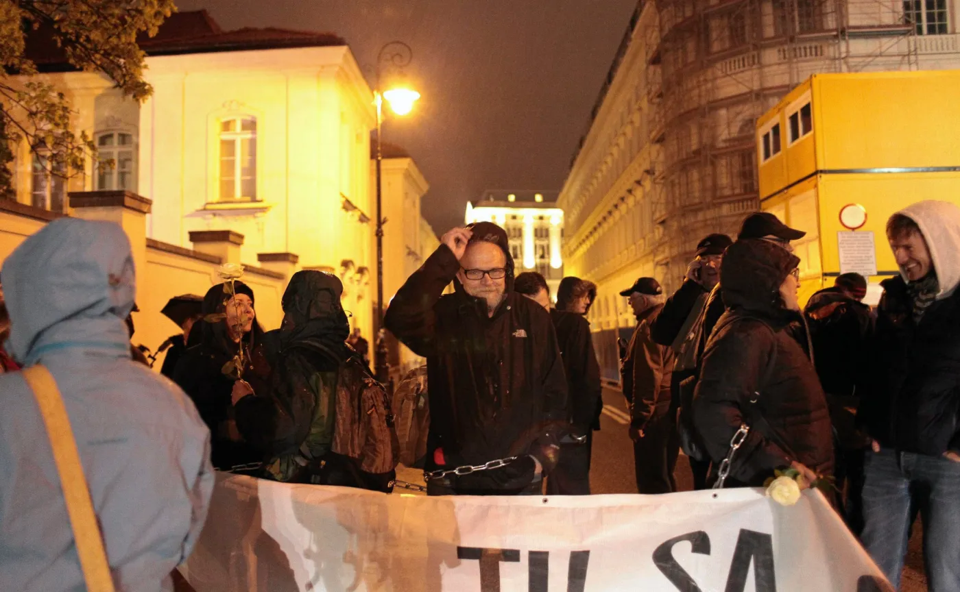 Szymański: Liderzy opozycji powinni powiedzieć, czy autoryzują wydarzenia z kontrmanifestacji smoleńskich