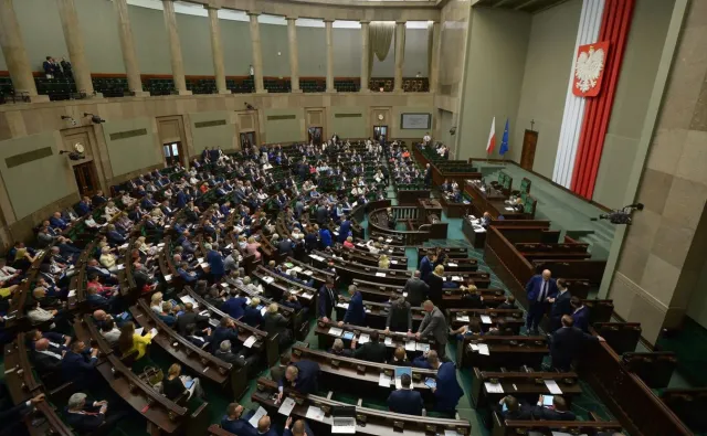 Prof.Szmulik o reformie sądownictwa: Negacyjna postawa opozycji utrudnia możliwość kompromisu [WYWIAD]