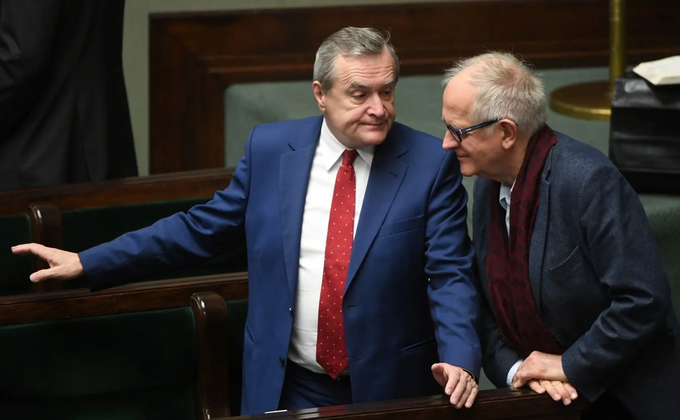 Gliński: Chcemy przenieść na wyższy poziom rozmowy z Ukrainą o upamiętnieniach
