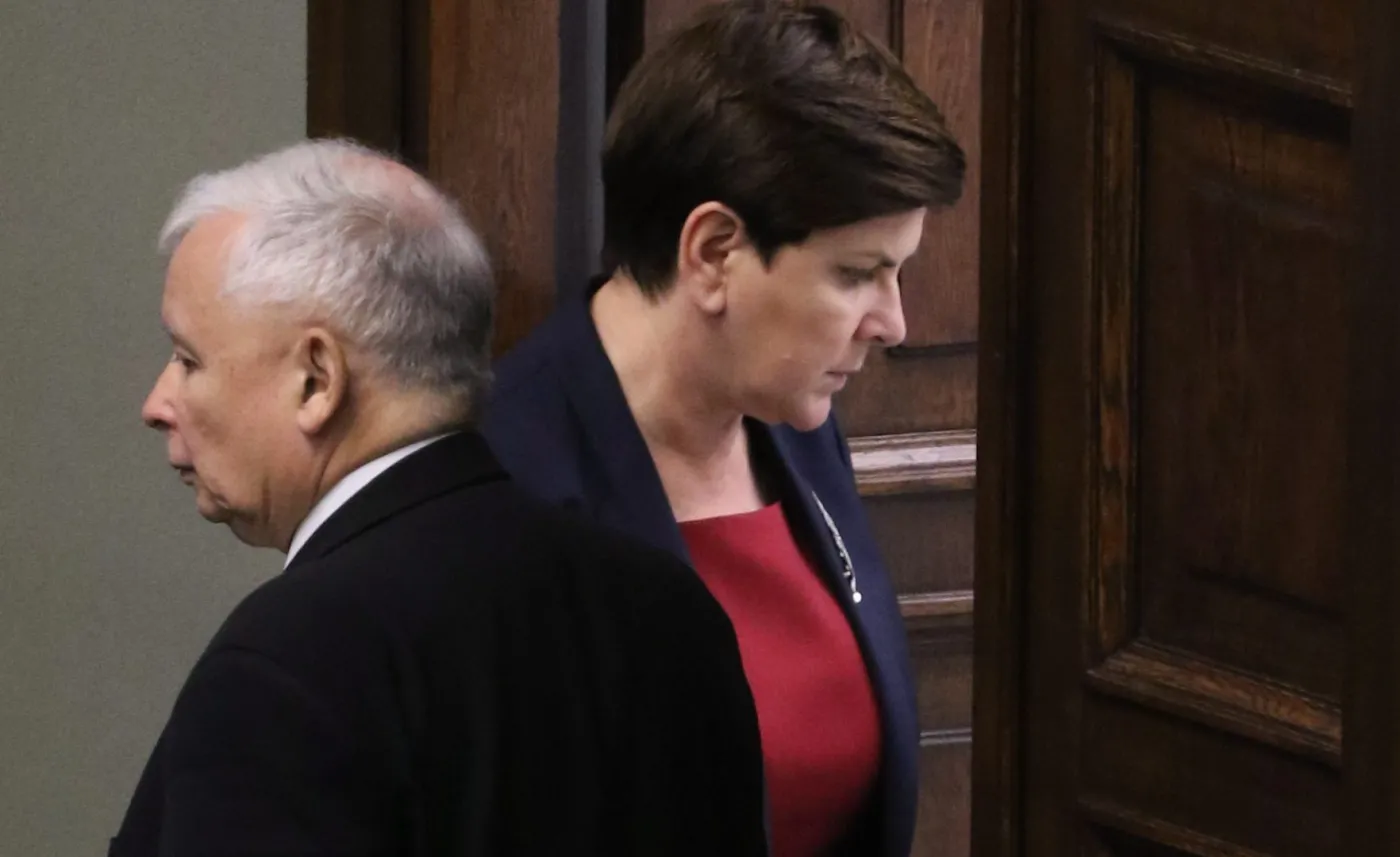 Rekordowe poparcie dla rządu Beaty Szydło. Zadowolonych z premier jest 53 proc. ankietowanych
