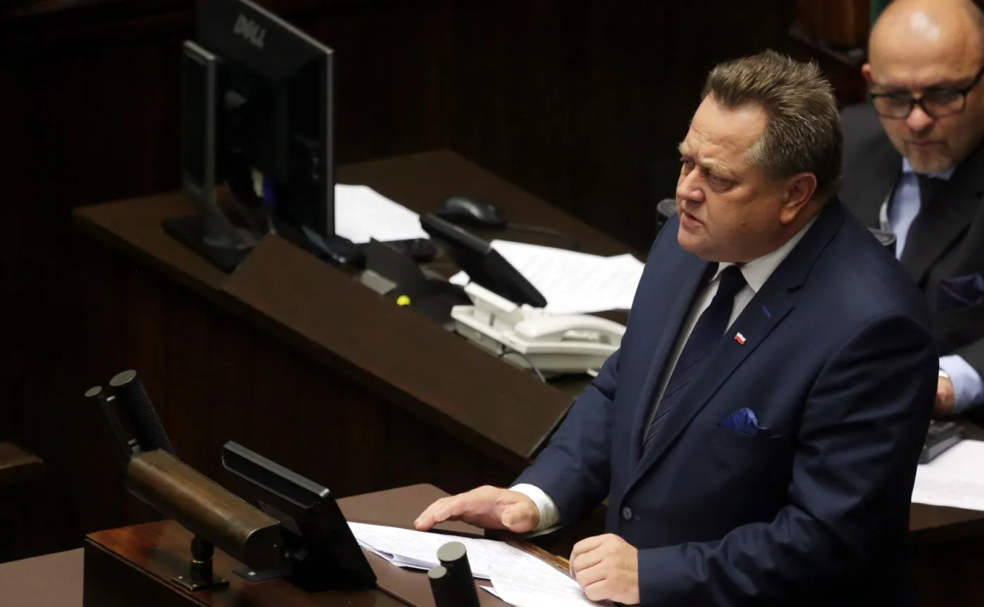 "Groźne i niebezpieczne zjawisko". Apel wiceszefa MSWiA ws. "Dumy i Nowoczesności"