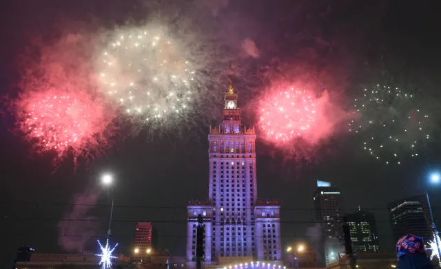 Ponad 62 mln zł na WOŚP. W całym kraju rozbłysły "światełka do nieba"